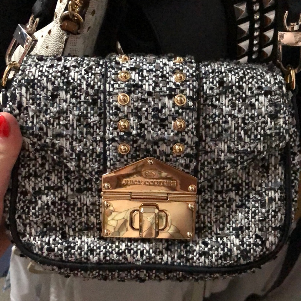 Juicy couture shoulder beg